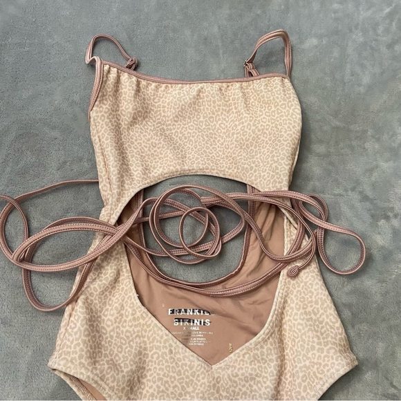 New! Frankie’s bikinis Alice Terry Wrap One Piece leopard Swimsuit 24442 - Picture 7 of 11